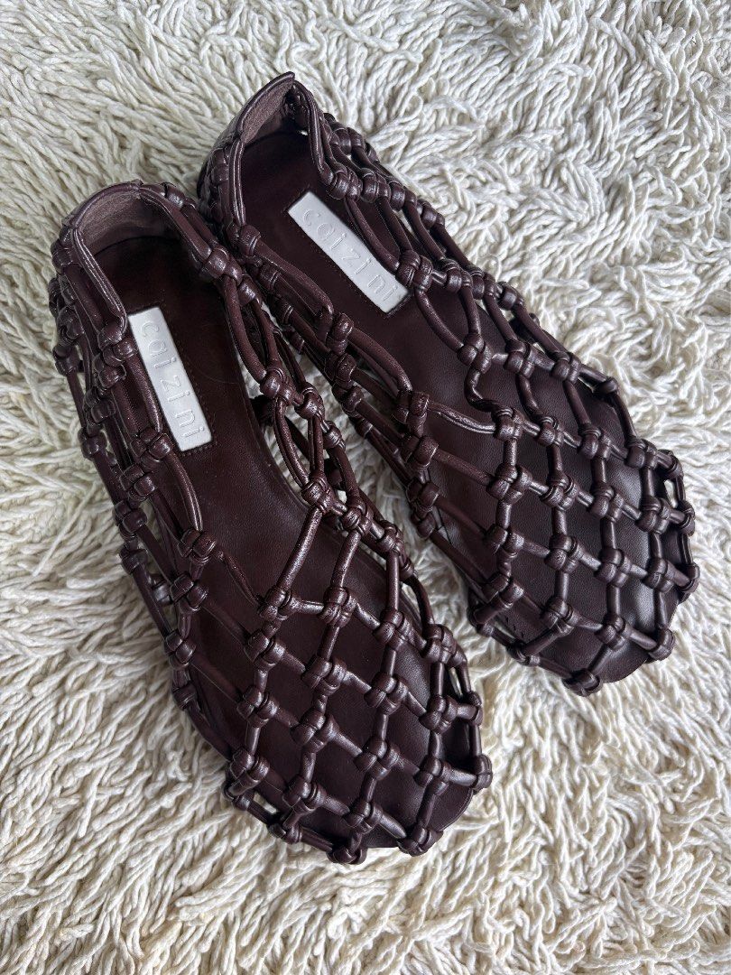 Dark brown flats size EU 39 (Category: Flats & Sandals) located in Bacolod City. Submitted by poppylouri.ph (Listing ID 1469429698, Image 1). Description: Brandnew. NBU. No inclusions. Super comfy and classy! Pay now ship tomorrow. SF c/o buyer. .