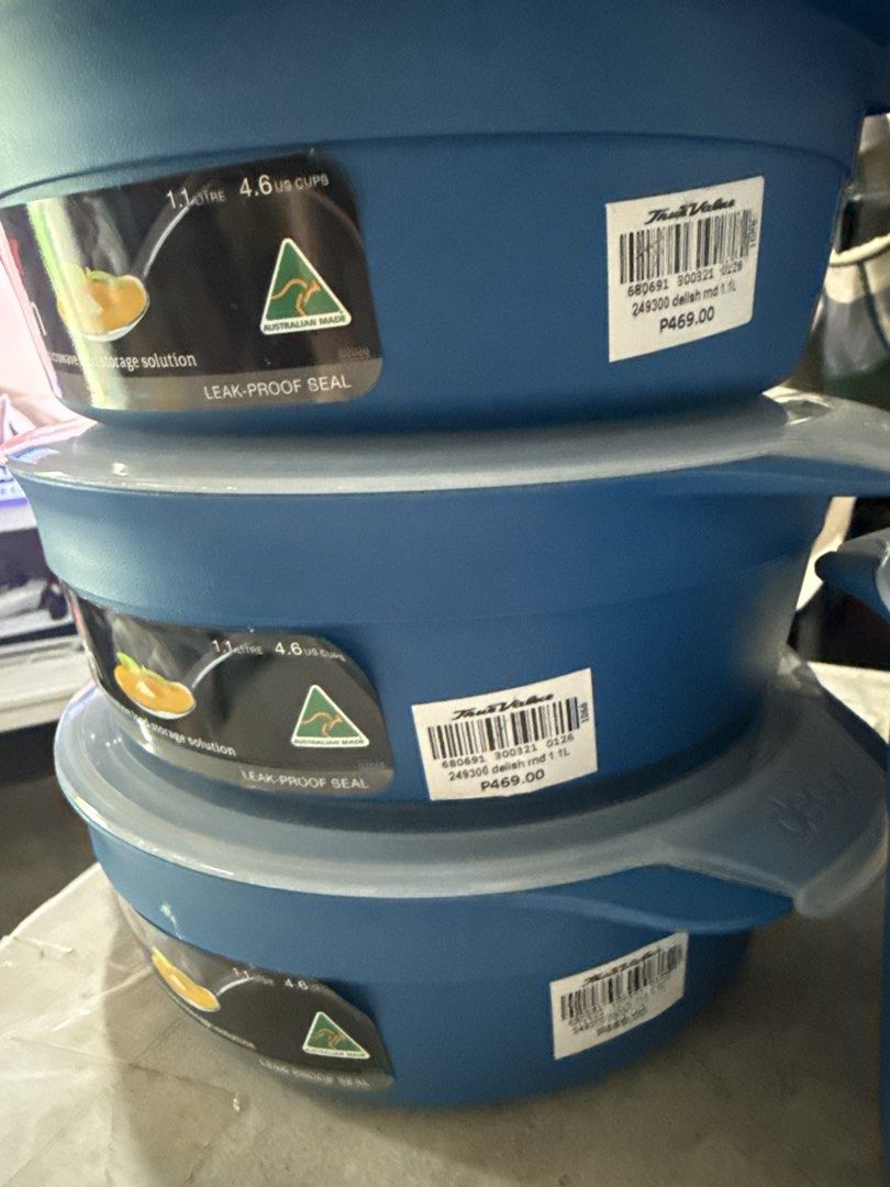 Décor Delish Microwave Food Storage Solution Round Containers (Category: Food Organization & Storage) located in Manila. Submitted by babybulilit (Listing ID 1469403108, Image 3). Description: PRICE PER ITEM 369-1.1 L 469-2.2L - Brand new Décor Delish food storage container set with original store price tags still attached - Includes three 1.1 litre bowls and one larger 2.2 litre bowl in a stylish blue color - Made in Australia and 100% BPA-free 