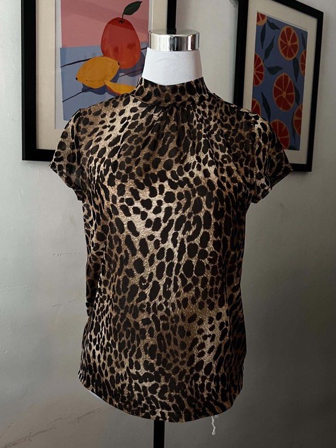 DECLUTTERING!! 50-150php (Category: Blouses) located in Cagayan de Oro. Submitted by aevapp (Listing ID 1469411567, Image 1). Description: Hello! decluttering clothes, making space for new ones🎀 loved and in very good condition only worn once or twice sizes: xs-l price range: 50-150php location: Cagyan de Oro City shipping via maxim or jnt if outside the city buyer will shoulder df/sf payment first/ half dp No COD just send a screenshot to inqui