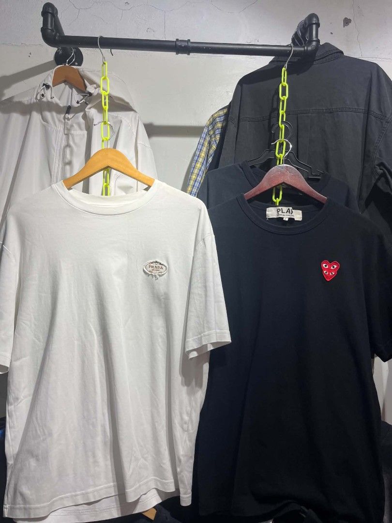 Decluttering some stuffs (Category: Luxury Apparel) located in Davao. Submitted by ensong_deee19 (Listing ID 1469570545, Image 1). Description: CDG PLAY FLAWLES LARGE PRADA FLAWLESS LARGE.