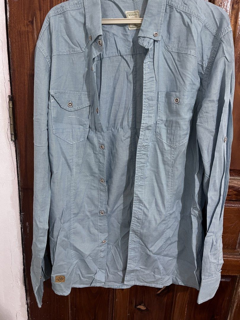 DeFacto Blue Long Sleeve Button Up Shirt Size L (Category: Longsleeves) located in Baguio. Submitted by gbwardrobe (Listing ID 1469509090, Image 1). Description: .
