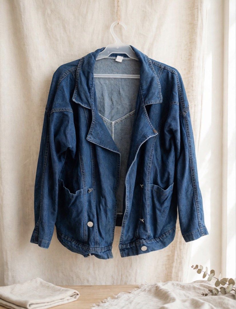 Denim Jacket Preloved (Category: Coats, Jackets and Outerwear) located in Siniloan. Submitted by cleo_fas (Listing ID 1469545507, Image 1). Description: Shipping Via : SPX, J&T, LBC —Payment First Policy —Shipping Fee Not Yet Included.