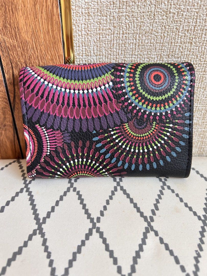 Desigual Card Purse (Category: Wallets & Card Holders) located in Puerto Princesa. Submitted by kanejela (Listing ID 1469432309, Image 2). Description: Brand new.