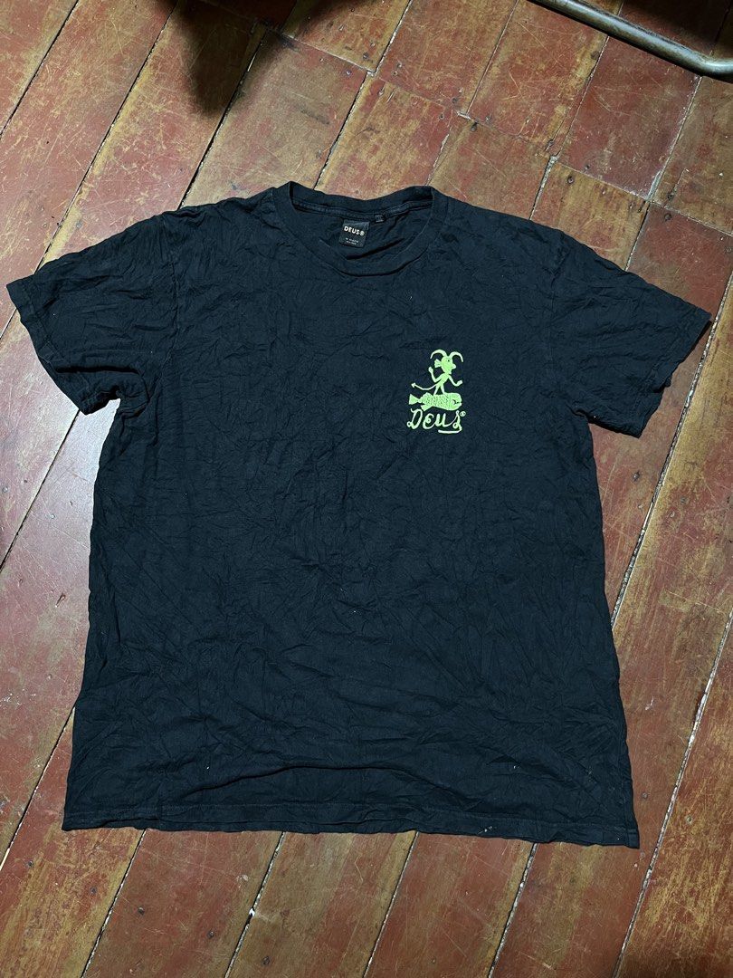 Deus Ex Machina Biarritz (Category: Tshirts & Polo Shirts ) located in Valencia. Submitted by bordzsthrift (Listing ID 1469438841, Image 2). Description: Exellent Condition No issue Size XL on tag.