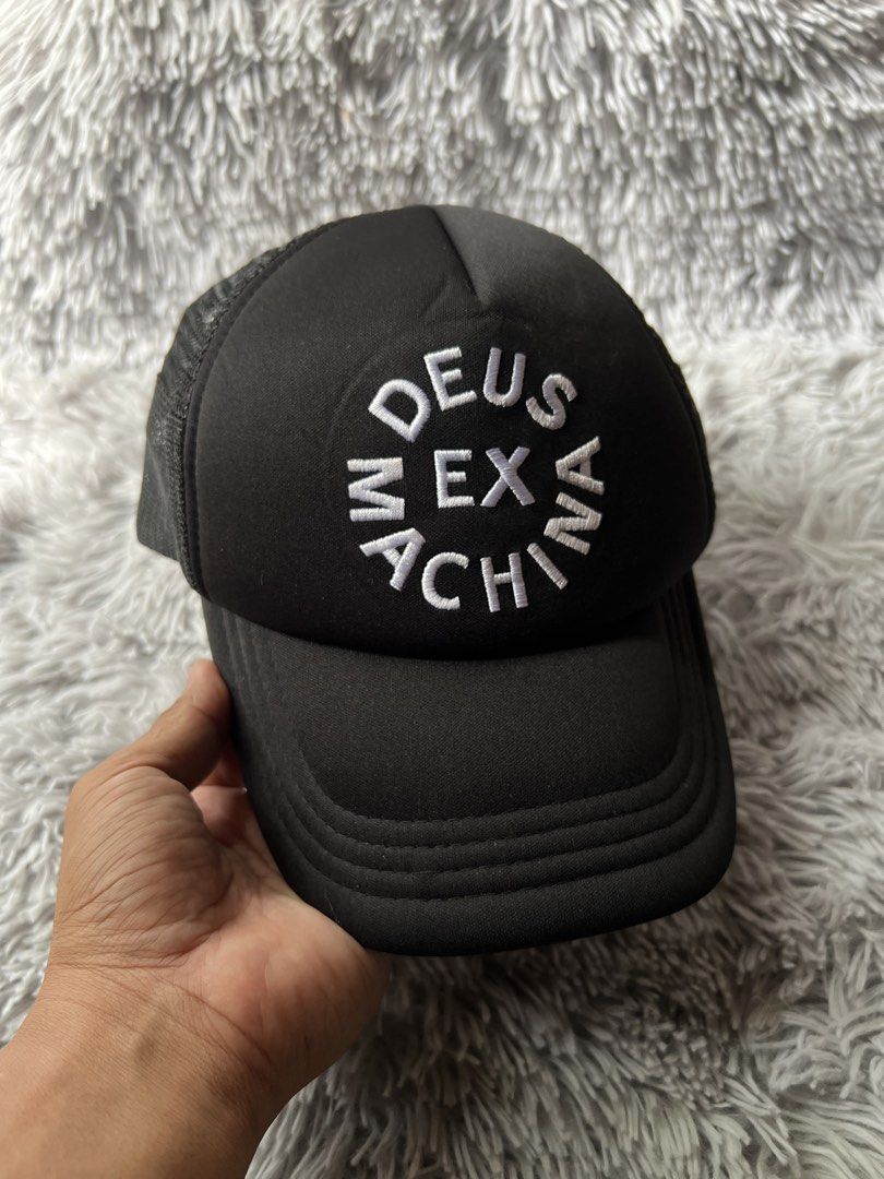 Deus Ex Machina Circle Logo Trucker Hat (Category: Luxury Apparel) located in Cebu City. Submitted by kayekallie (Listing ID 1469513584, Image 3). Description: ❗️Authentic ❗️Negotiable Excellent condition 10/10 color rate No issue.