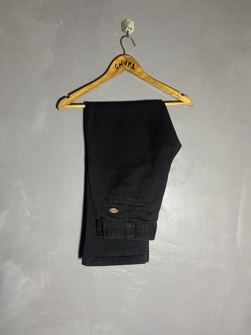Dickies 874 (Category: Chinos) located in Cabuyao City. Submitted by chukz_x (Listing ID 1469528857, Image 1). Description: Dickies 874 Size : 30 Dimes : 30W 37L 8.5 Condition : Excellent Issue : none Price: 650 📍READY TO WEAR 📍Cabuyao Laguna .