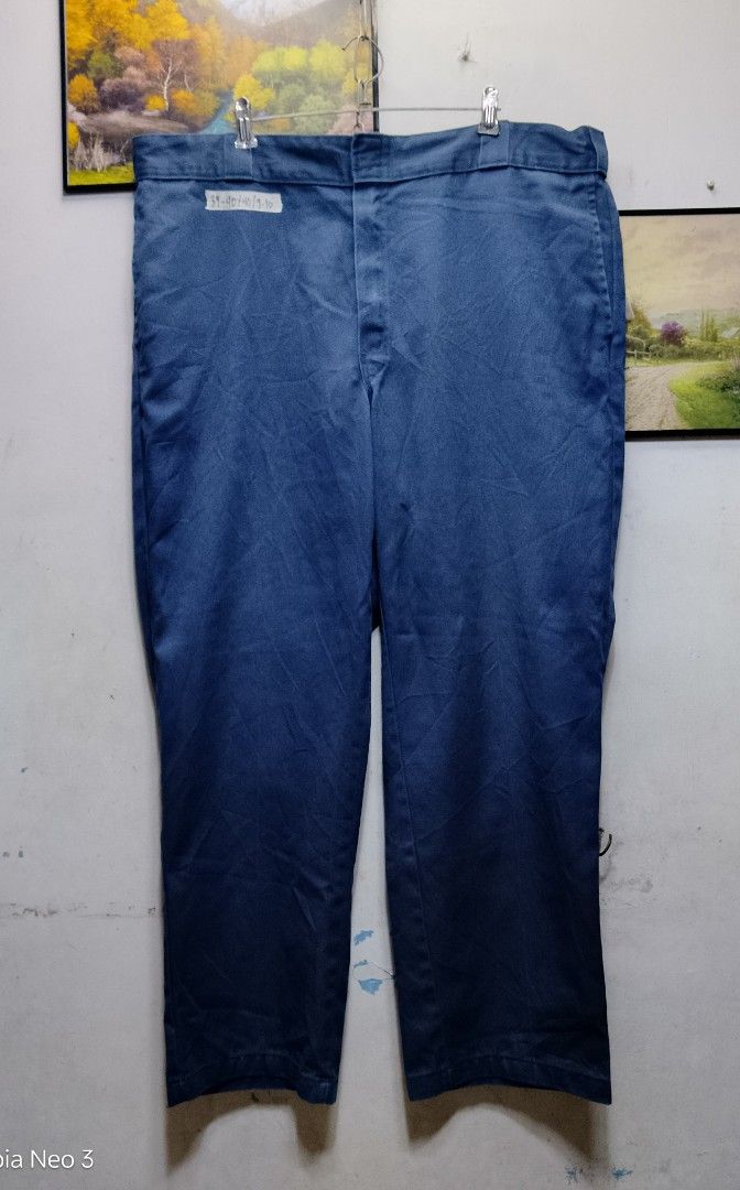 dickies pants (Category: Chinos) located in Valenzuela. Submitted by joshwrldselection (Listing ID 1469515025, Image 2). Description: size 39-40 length 40 leg hole 9-10 very good condition need wash only thrift..