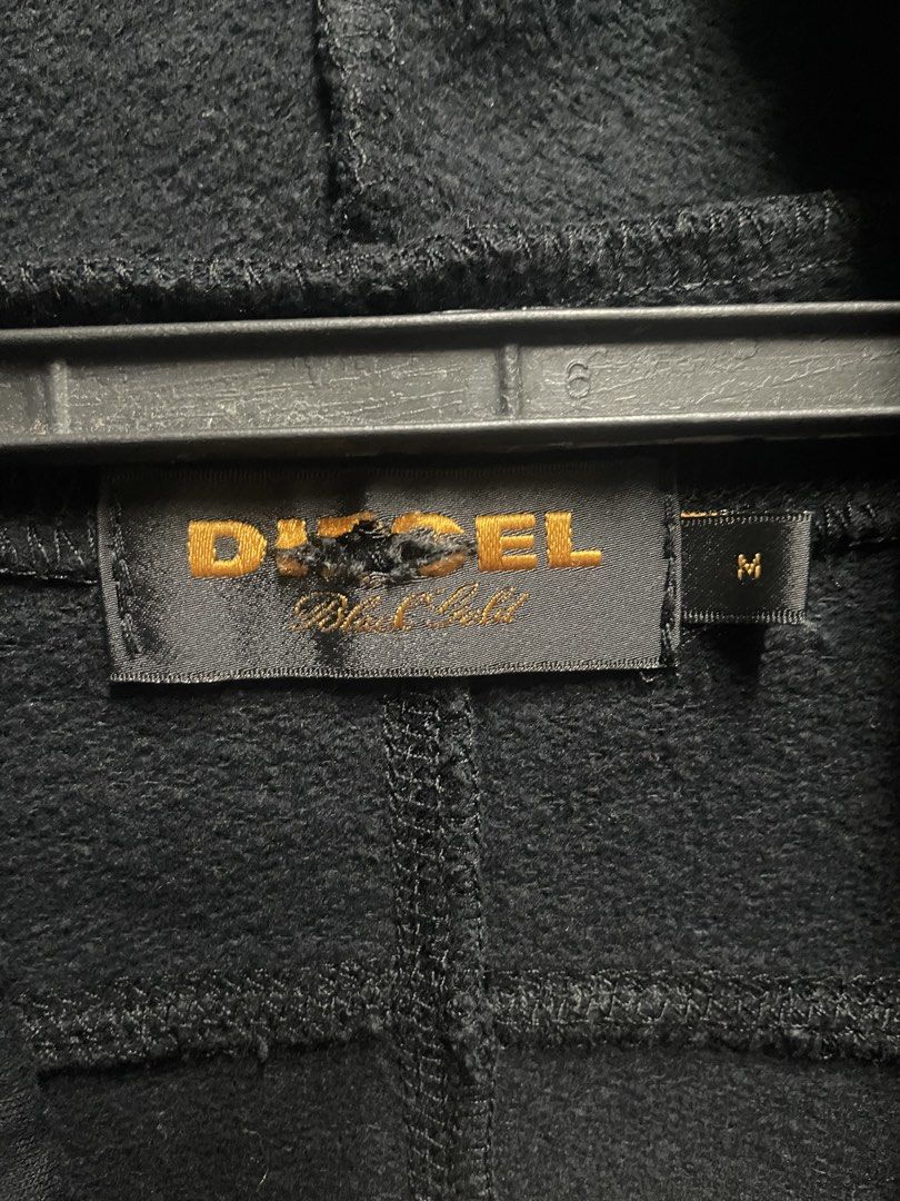 DIESEL (Category: Longsleeves) located in Dasmarinas. Submitted by jessputrages (Listing ID 1469480884, Image 3). Description: For sale Diesel Excellent condition No issue 600 plus shipping fee Pm for more details.
