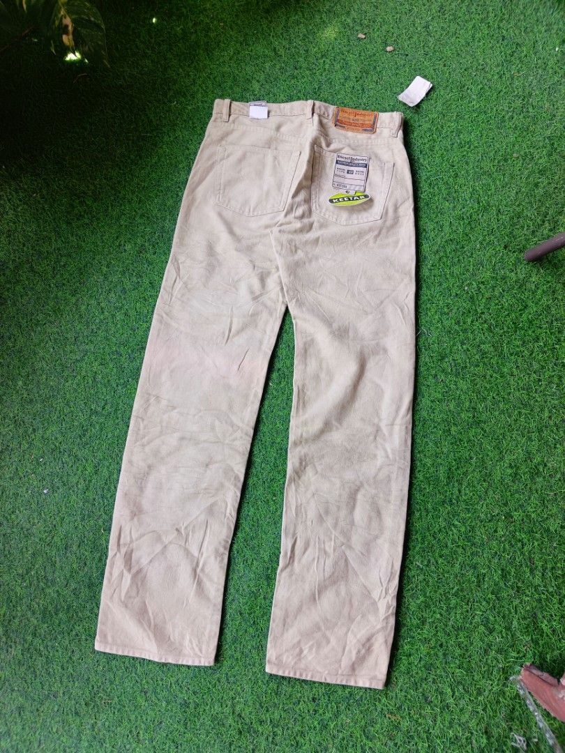 DIESEL KEETAR (Category: Jeans) located in Davao. Submitted by karlito. (Listing ID 1469402209, Image 2). Description: Waist 31-32 Length 44 Hem 8.