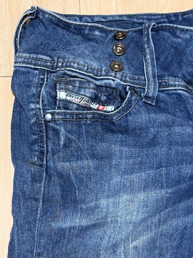 Diesel Liv Jeans (Category: Jeans) located in Lapu Lapu. Submitted by bzzzzarah (Listing ID 1469562503, Image 3). Description: Unused Size are on the picture Not Stretchable Can be lowrise.