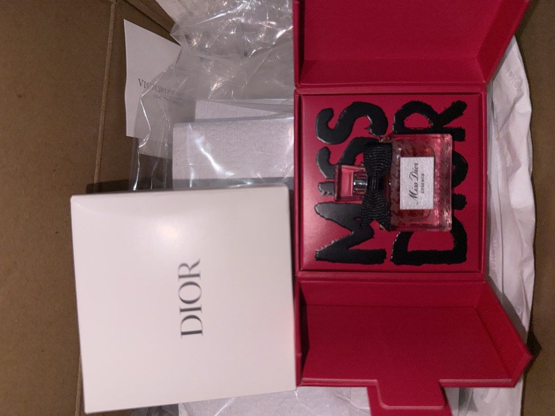 Dior Miss Dior Essence Perfume Coffret (Category: Fragrance & Deodorants) located in Makati City. Submitted by f_bags (Listing ID 1469542727, Image 3). Description: - 100% Authentic Miss Dior Essence fragrance - coffret - Ideal for personal use, gifting, or fragrance collectors.