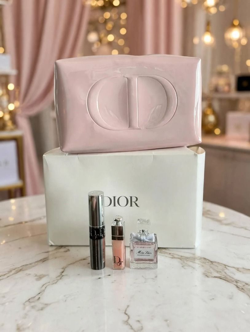 Dior Set (Category: Body Care) located in Rizal. Submitted by hiraya16 (Listing ID 1469418913, Image 1). Description: Comes with pouch, mascara, 5ml perfume, lip gloss Onhand ready to ship + SF LBC.