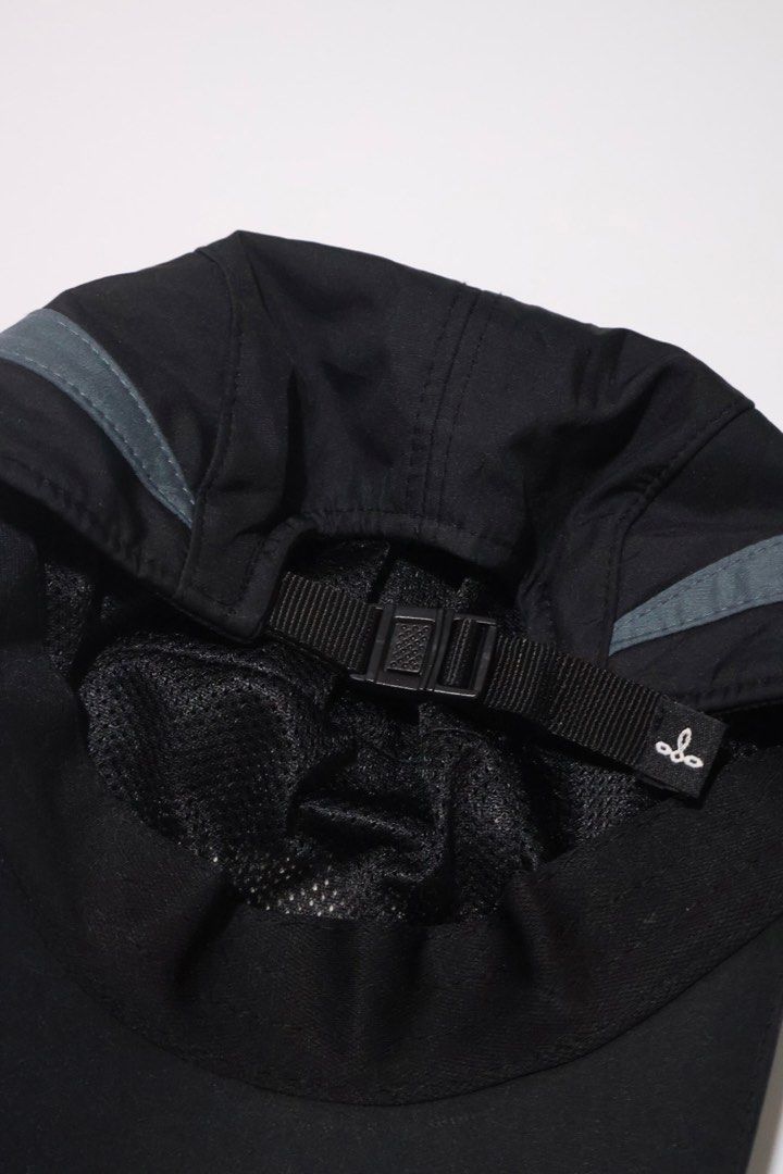Discover Expedition Techwear 5 Panel Runner/Outdoor Cap - Adjustable (Category: Caps & Hats) located in Davao. Submitted by adl.dept (Listing ID 1469406302, Image 2). Description: Like New No issues 5 panel For running or outdoor/ activities Good for daily use Details: • First to pay gets the item! • Location: Wilfredo Aquino, Davao City • Pick up loc— Assumption College of Davao, Cabaguio st. • Add ₱30 or up for meetups (depends on agreed place)