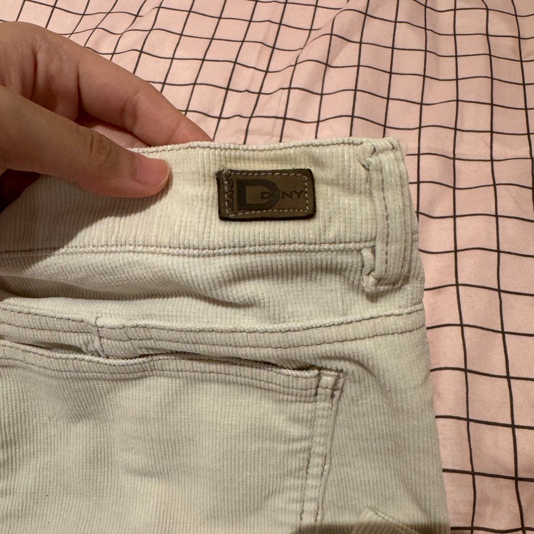 DKNY Jeans Petite - White Jeans [Pre-Loved] (Category: Jeans) located in Quezon City. Submitted by be.a.bliss.ph (Listing ID 1469532830, Image 2). Description: •Lightly used; no flaws •RFS: Doesn’t fit anymore; decluttering •Length: 35.5 in •Width (laid down): 17 in •Rise: 9.5 in •Thigh Opening: 10.5 in MOP: GCash, Maya, MariBank, GoTyme MOD: Lalamove, J&T Location: Quezon City.