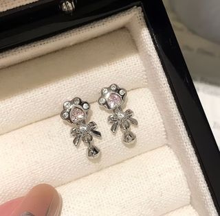 (Category: ) located in . Submitted by japanandsingaporeluxepreloved (Listing ID 1469451323, Image 1). Description: .
