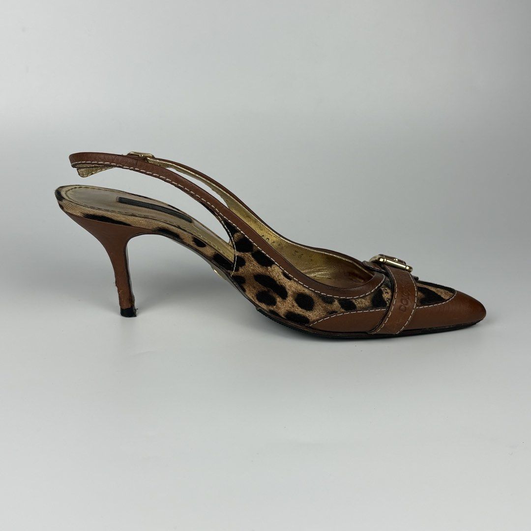 Dolce & Gabbana - Leopard Slingback Kitten Heels (Category: Sneakers & Footwear) located in Bacolod City. Submitted by cast.archives (Listing ID 1469538452, Image 3). Description: Dolce & Gabbana - Leopard Slingback Kitten Heels Size: 36-37 Condition: Very good Flaw: Sign of wear and scratches on back heels.