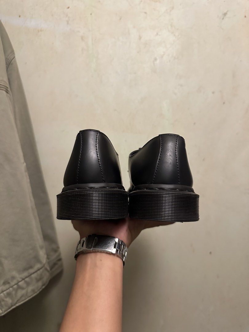Dr Martens 1461 Mono (Category: Casual Shoes) located in Taguig. Submitted by pmhoards (Listing ID 1469411667, Image 3). Description: Price is Very Negotiable Fits 7.5US-8US / 25.5CM-26CM In Excellent Condition No Issue Pm for more info.