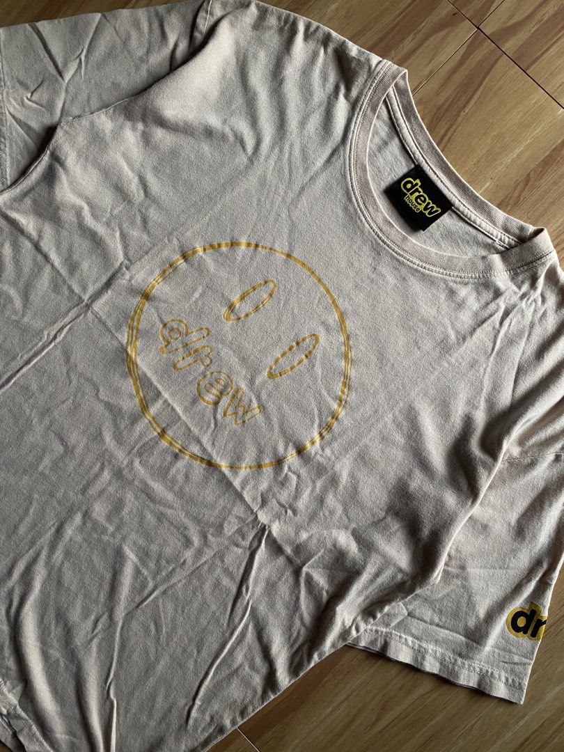 Drew house sketch mascot (Category: Tshirts & Polo Shirts ) located in San Andres. Submitted by _wearlore. (Listing ID 1469399546, Image 2). Description: Good as New 9.8/10 Coloer Rate No issue Tagged Size: Large Width:20 Length:26.