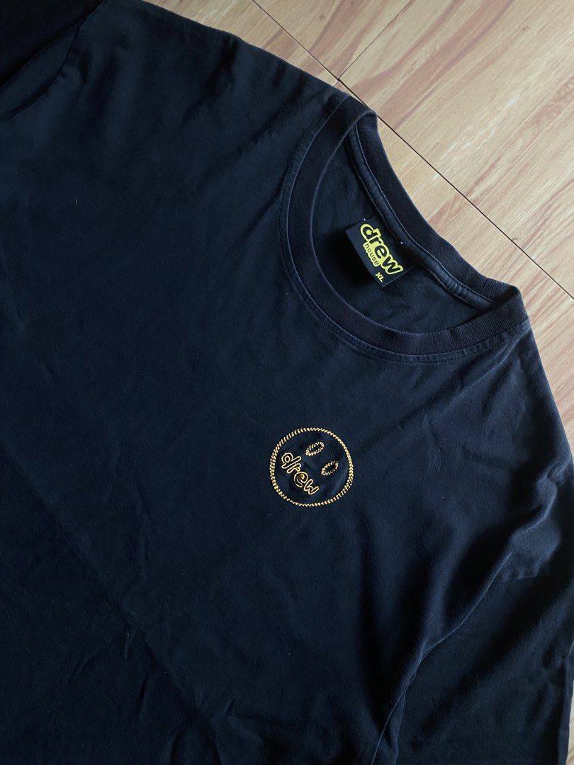 Drew House sketch mascot (Category: Tshirts & Polo Shirts ) located in San Andres. Submitted by _wearlore. (Listing ID 1469399763, Image 3). Description: Excellent Condition 9.5/10 Color Rate No issue Tagged sized: XLarge Width:22 Length:28.