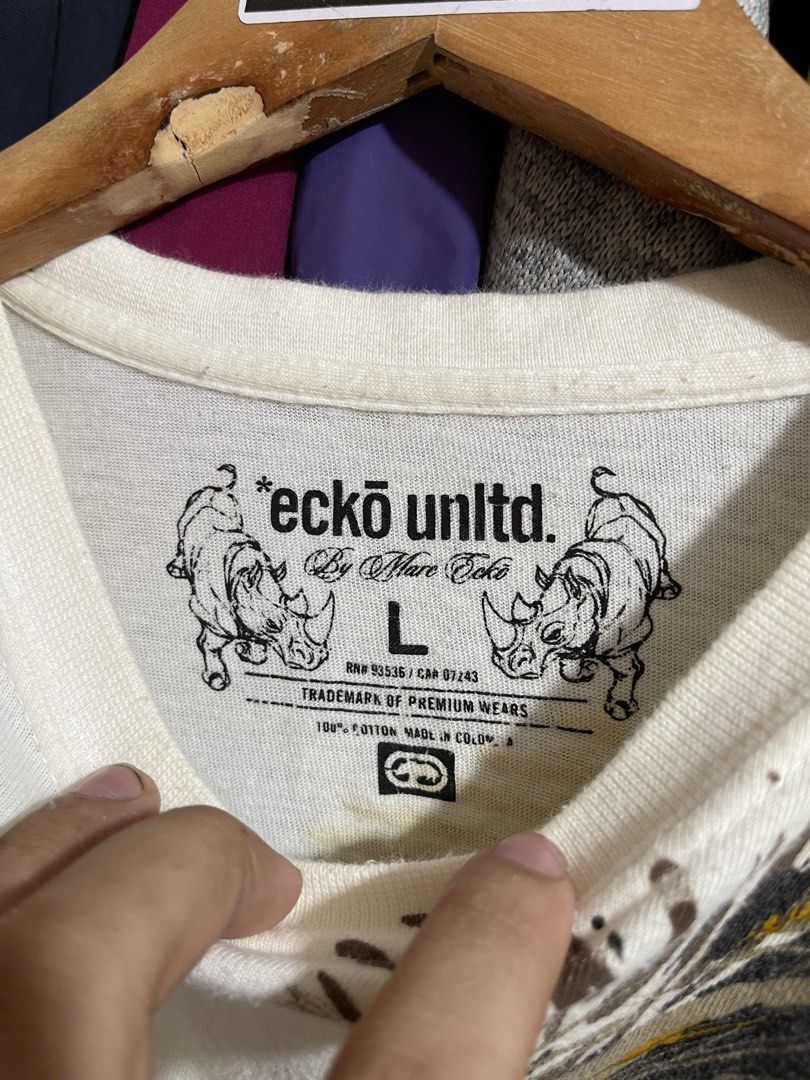 Ecko Unlimited Tee (Category: Tshirts & Polo Shirts ) located in Cabuyao City. Submitted by jeirussamson897 (Listing ID 1469424166, Image 3). Description: Ecko Unlimited Tee large 25 width 28 length excellent condition needwash has stains 9/10 499+sf.