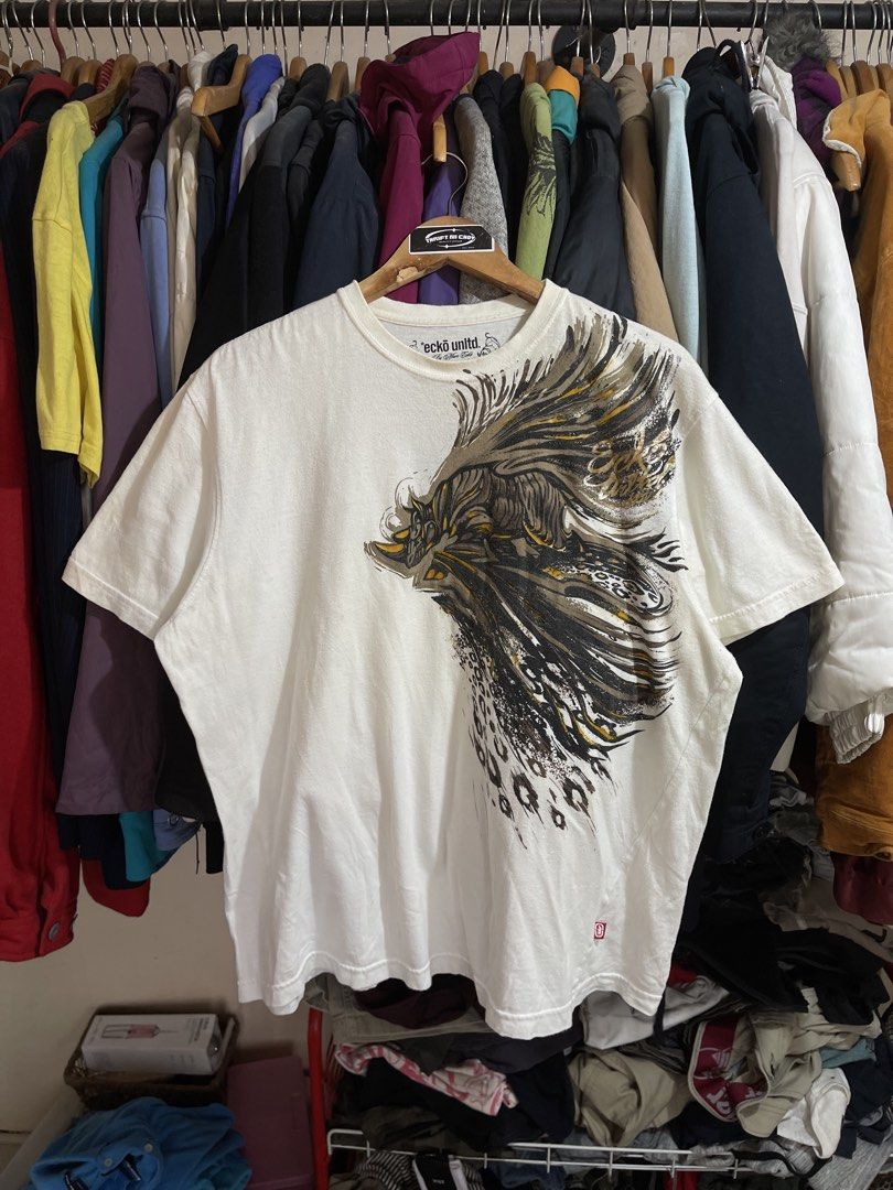 Ecko Unlimited Tee (Category: Tshirts & Polo Shirts ) located in Cabuyao City. Submitted by jeirussamson897 (Listing ID 1469424166, Image 1). Description: Ecko Unlimited Tee large 25 width 28 length excellent condition needwash has stains 9/10 499+sf.