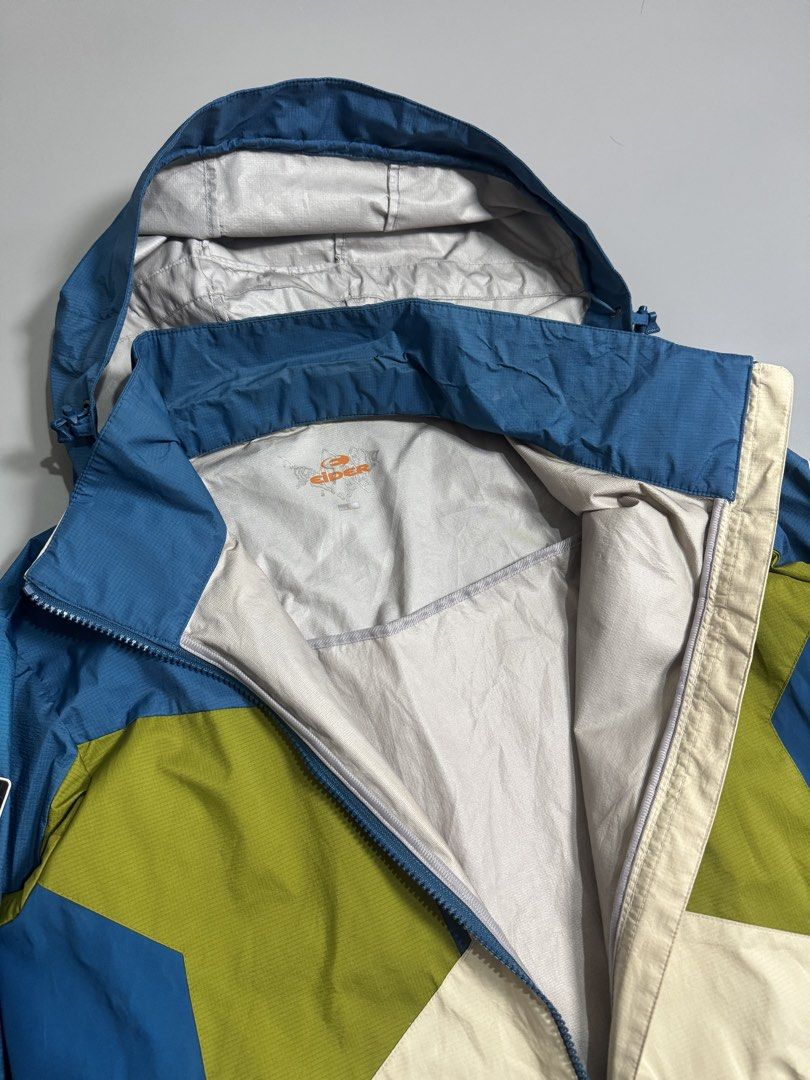 Eider (Category: Coats, Jackets and Outerwear) located in Sipalay. Submitted by collidethrift (Listing ID 1469532037, Image 3). Description: Eider Waterproof Windbreaker Jacket Size Large Dimes 27L x 21W Good as new No issue Needwash 🏷️850+ship 📍Location Neg Occ 📦Ship via JNT EXPRESS 📩📩📩.