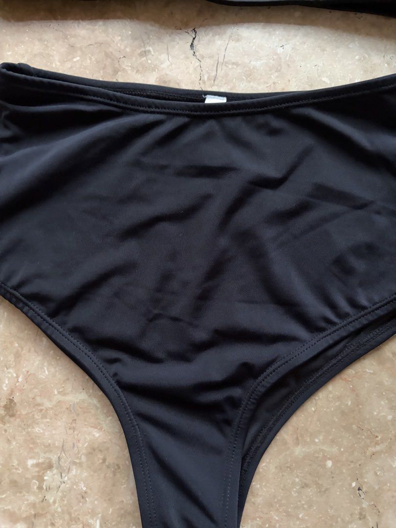 Eighth Mermaid Bandeau Bikini Set: Black (Category: Bikinis & Swimsuits) located in Quezon City. Submitted by tidyup.lara (Listing ID 1469569786, Image 2). Description: Size: XS (top and bottom) Top: Bust 23” Length 5” Bottom: Waist 21” Length 12” Condition 9/10: good as new .
