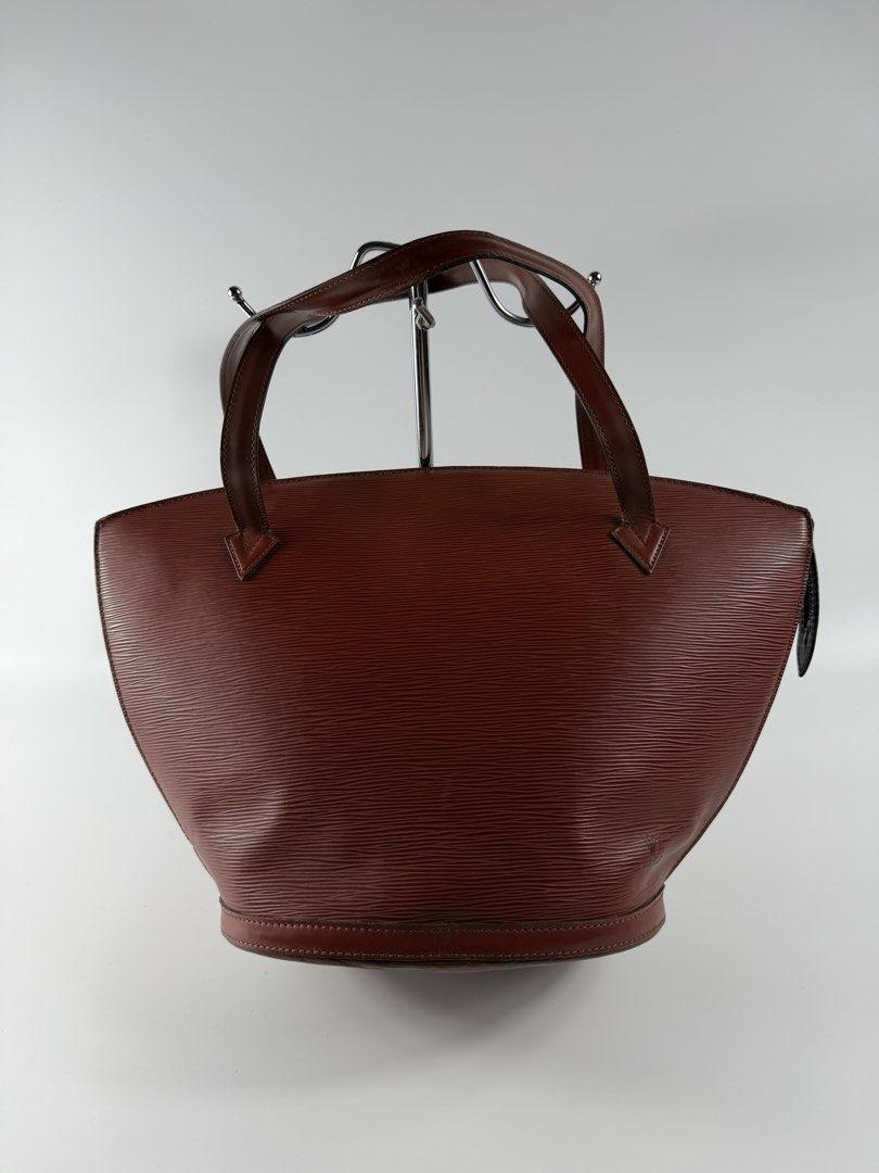 ELVI - Epi Saint Jacques (Category: Luxury Bags & Wallets) located in Mabalacat. Submitted by seanthep (Listing ID 1469496378, Image 2). Description: Clean inside Sign on usage but no cracks on body No inclusions Bag only With COA.
