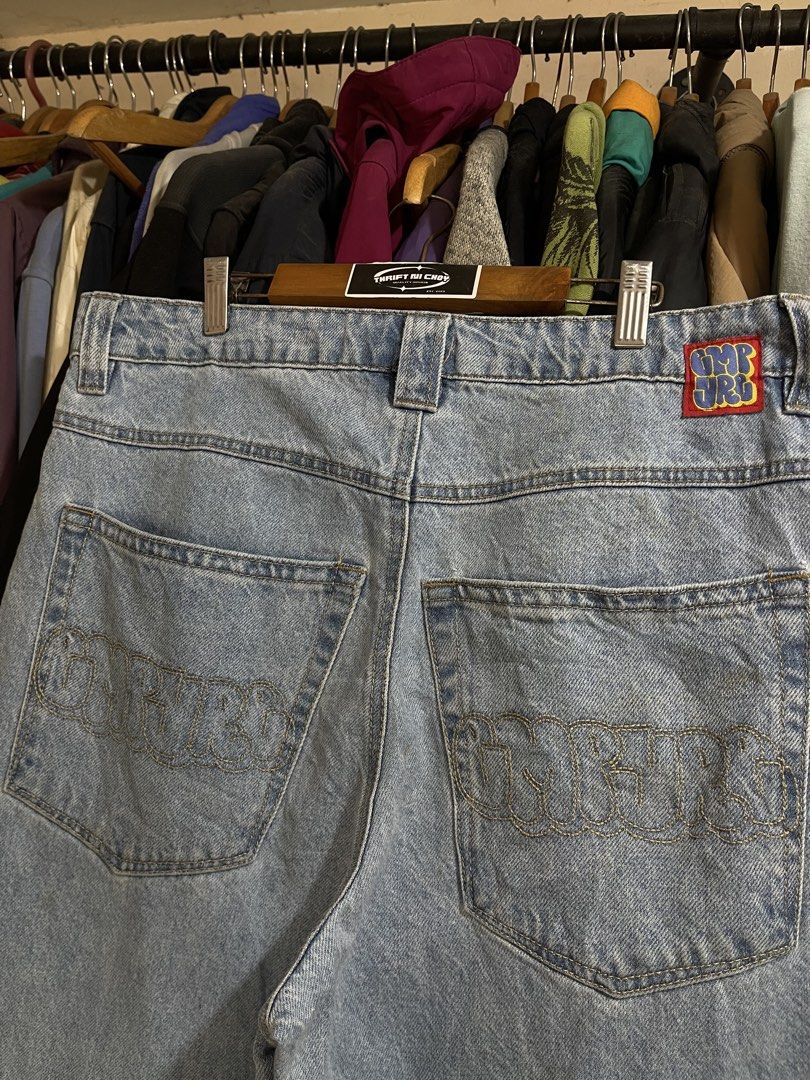 Empyre Baggy Pants (Category: Jeans) located in Cabuyao City. Submitted by jeirussamson897 (Listing ID 1469421419, Image 3). Description: Empyre Baggy Pants 30 ontag 34 actual waistline 40 length 15 thigh 8 leg hole baggy excellent condition needwash 9.5/10 999+sf.
