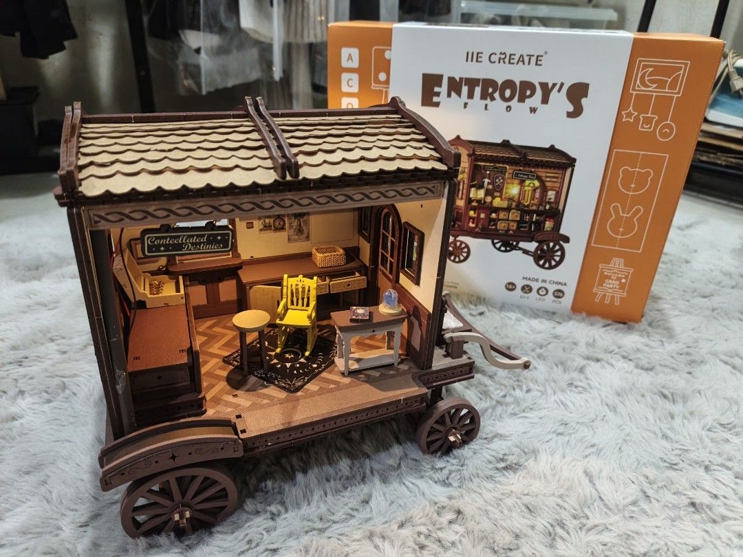 Entropy Display (Category: Lego & Building Sets) located in Manila. Submitted by connectingparts (Listing ID 1469546552, Image 2). Description: limited stock entropys flow.