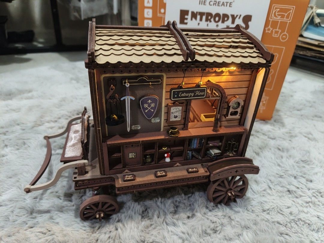 Entropy Display (Category: Lego & Building Sets) located in Manila. Submitted by connectingparts (Listing ID 1469546552, Image 1). Description: limited stock entropys flow.
