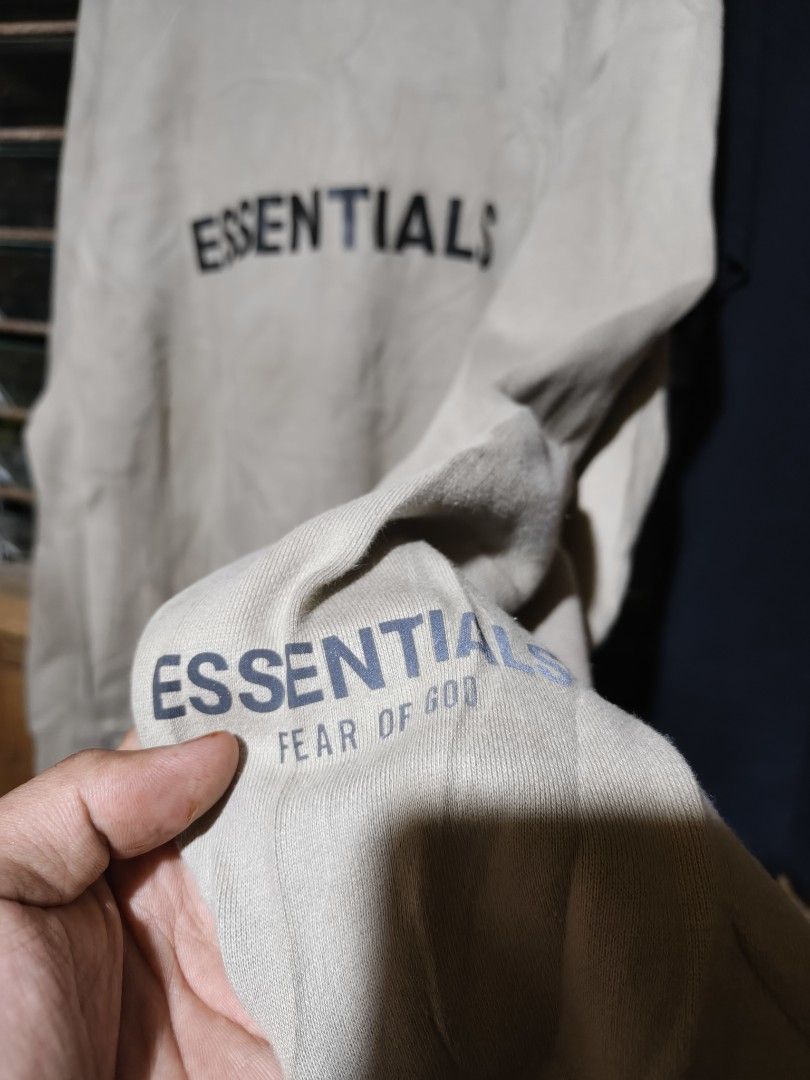 Essentials Crewneck. (Category: Coats, Jackets and Outerwear) located in Puerto Princesa. Submitted by dripthrift99 (Listing ID 1469538244, Image 3). Description: Essentials Crewneck Large 25" width 28.5" Length Excellent condition no issue loc: palawan.