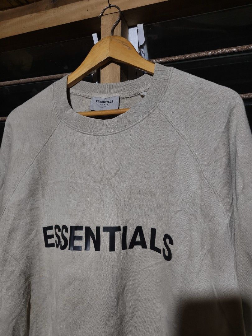 Essentials Crewneck. (Category: Coats, Jackets and Outerwear) located in Puerto Princesa. Submitted by dripthrift99 (Listing ID 1469538244, Image 2). Description: Essentials Crewneck Large 25" width 28.5" Length Excellent condition no issue loc: palawan.
