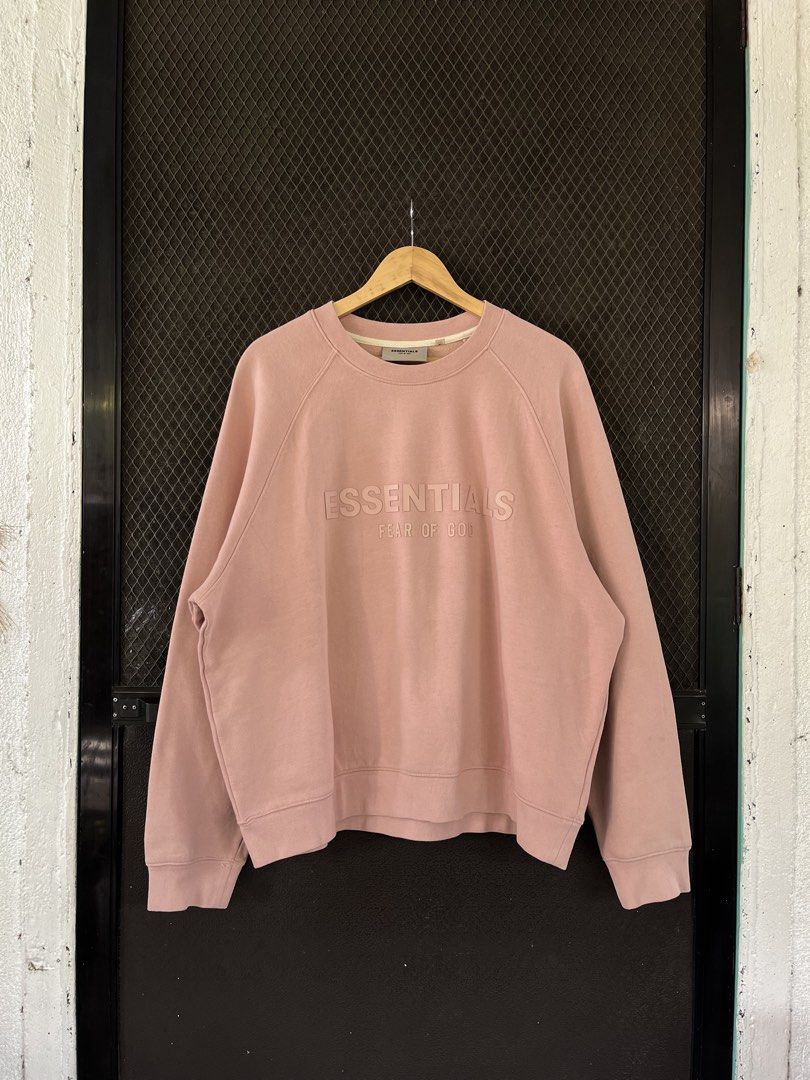 Essentials Sweater (Category: Hoodies) located in General Santos City (Dadiangas). Submitted by thriftdept. (Listing ID 1469406774, Image 1). Description: Brand: Essentials Size: Extra Large Dimensions: 26W”26L Authenticity: NGA Color Rate: 9.5/10 Condition: Excellent Issue: None 🏷️: ₱900.