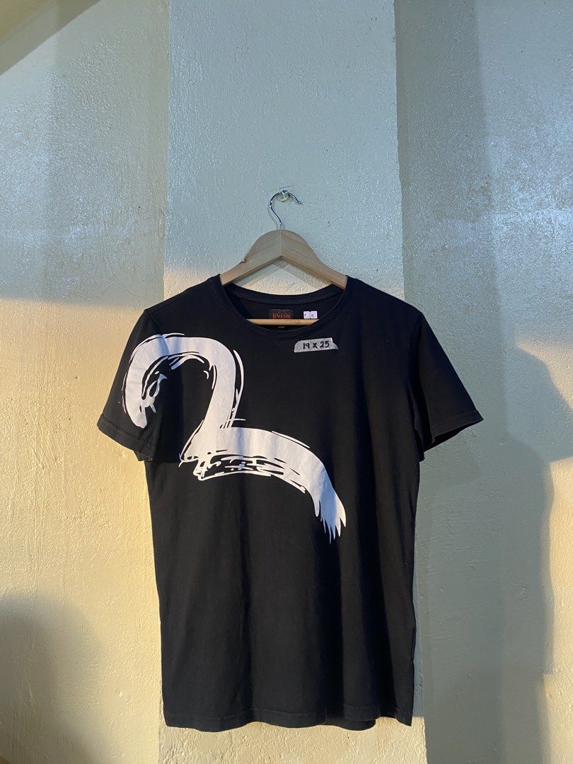 Evisu shirt (Category: Others Tops) located in Calapan. Submitted by mnlhabithrift23 (Listing ID 1469515562, Image 1). Description: Width : 19 Length : 25 Color rate : 9/10 Issue : none color may change due to lighting.