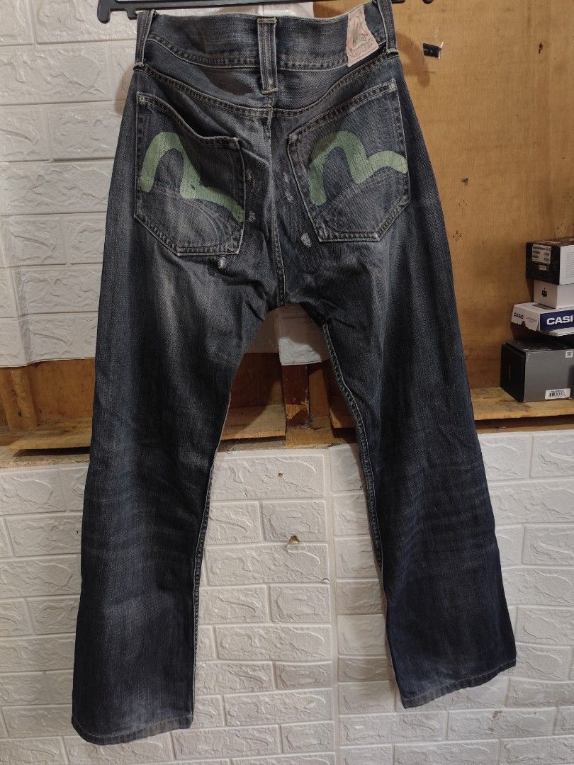 Evisu x Puma (Category: Jeans) located in Kabacan. Submitted by thriftpingts (Listing ID 1469436643, Image 2). Description: Evisu x Puma rare vintage selvedge button fly jeans Condition: 10/10 Color rate : 10/10 Waist: 32-34 Length: 41.5 Hem: 9 Washtags: ✅ Issue: ❌.