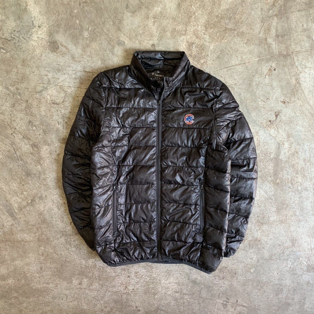 Fanatics Chicago Cubs Black Puffer Jacket Size M (Category: Coats, Jackets and Outerwear) located in Manila. Submitted by emplysthrift. (Listing ID 1469450760, Image 1). Description: Fanatics MLb Puffer Jacket Size M Width "21 Length "28 Excellent Condition Colorrate: 9.8/10 Flaws: none Unli vouch/vc for safe transactions 📲 Location: Laspinas City, Metro Manila, Brngy Talon Uno. 📍 DM IF INTERESTED📥 - Brand: Fanatics (Officially Licensed MLB) -