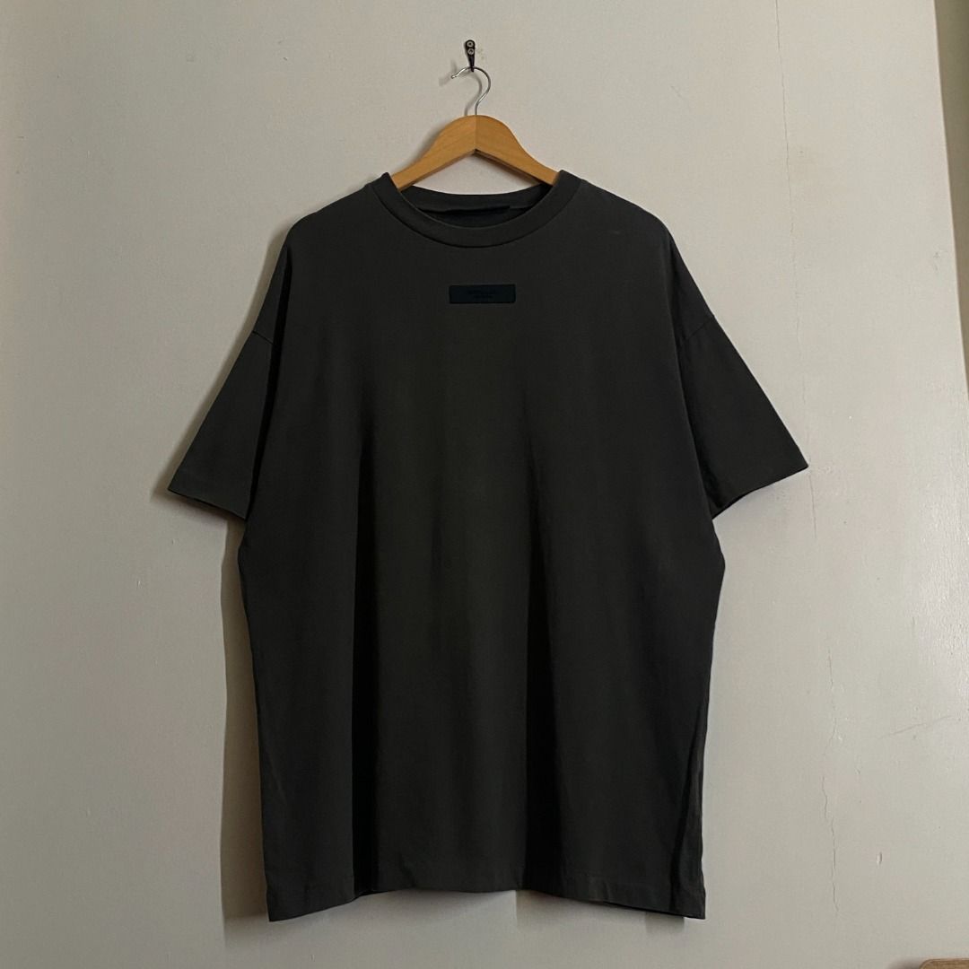 Fear of God Essentials Box Rubber Logos Tee (Category: Shirts) located in Rizal. Submitted by van.b (Listing ID 1469533594, Image 2). Description: Fear of God Essentials Box Rubber Logos Tee 31” x 25” (XL-XXL) ₱549 + shipping fee Like new. Heavy, beefy, rubberized logos Issue(s): None Color Rate: 9.5 We are not affiliated or associated with any of the brands featured. All trademarks and copyrights belong to their respective owners. .