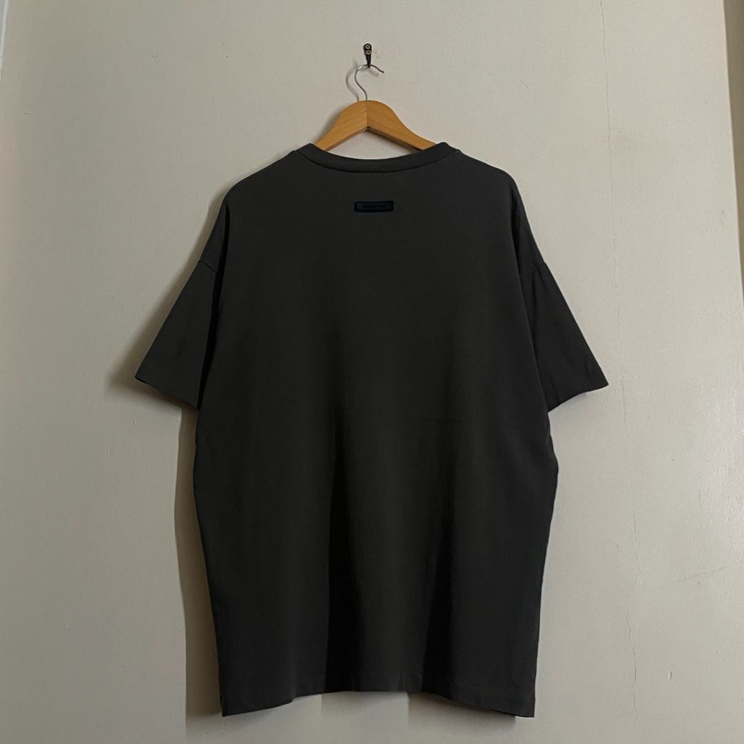 Fear of God Essentials Box Rubber Logos Tee (Category: Shirts) located in Rizal. Submitted by van.b (Listing ID 1469533594, Image 3). Description: Fear of God Essentials Box Rubber Logos Tee 31” x 25” (XL-XXL) ₱549 + shipping fee Like new. Heavy, beefy, rubberized logos Issue(s): None Color Rate: 9.5 We are not affiliated or associated with any of the brands featured. All trademarks and copyrights belong to their respective owners. .