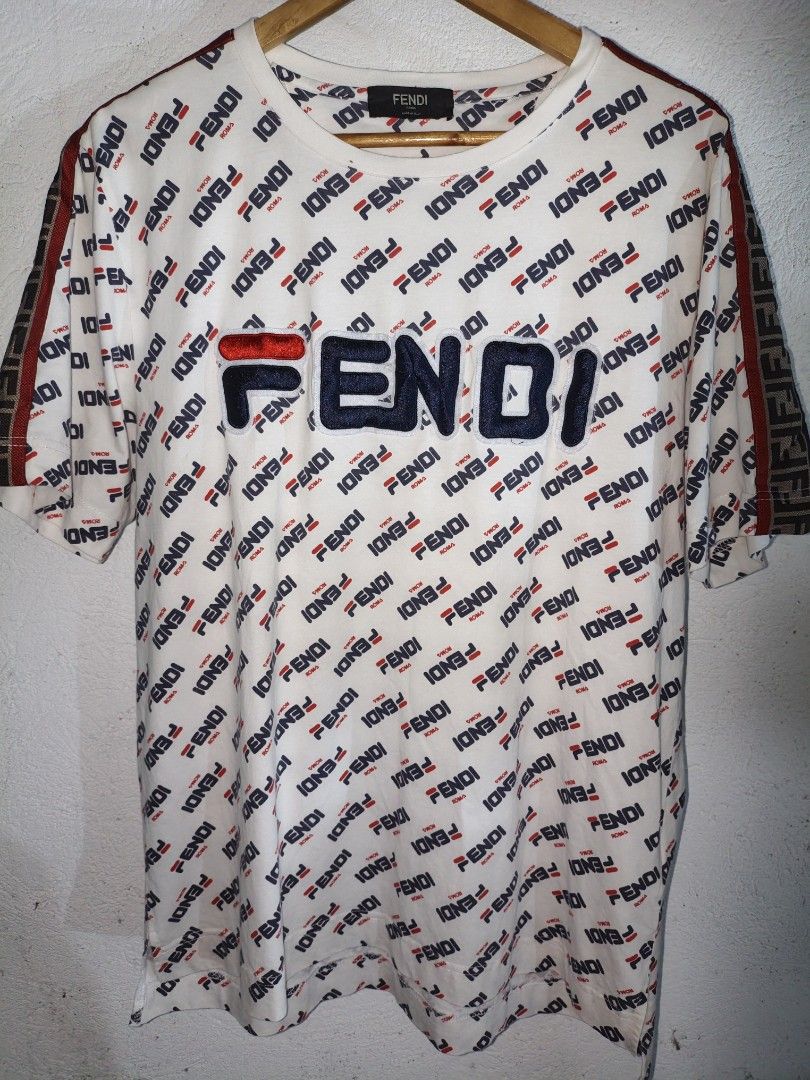 Fendi Roma aop (Category: Luxury Apparel) located in Bacolod City. Submitted by freelion-1cc5 (Listing ID 1469502575, Image 1). Description: dimes:23x29 color rate:9.5/10 no issue asnew condition need wash.