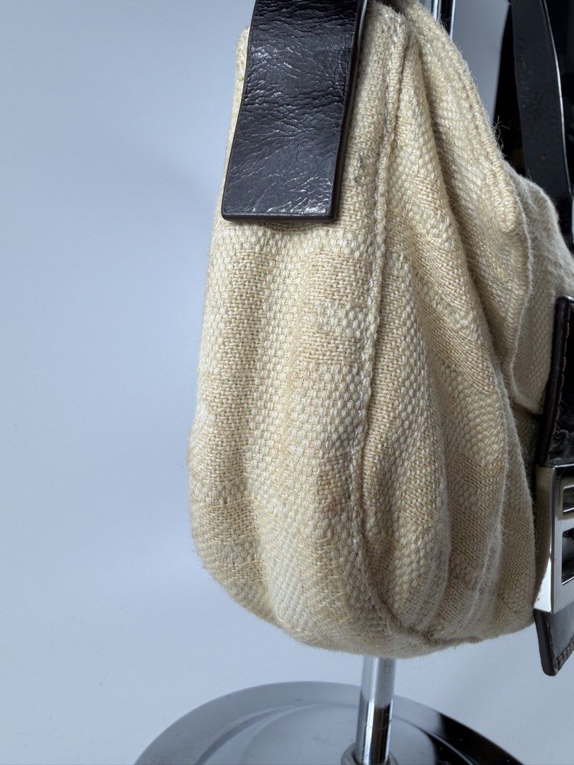 Fendi Zucca - Baguette (Category: Shoulder Bags) located in Mabalacat. Submitted by seanthep (Listing ID 1469504003, Image 2). Description: No inclusion Bag only Clean inside and out No damage in sling.