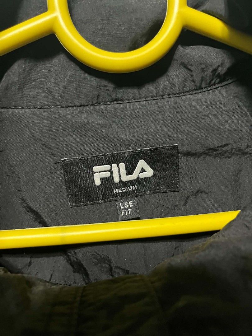 FILA WIND BREAKER (Category: Activewear) located in Cagayan de Oro. Submitted by cortesjosh81 (Listing ID 1469490444, Image 2). Description: Pm more details & interested.