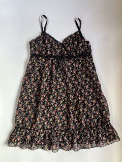 (Category: ) located in . Submitted by wear.lyunji (Listing ID 1469516527, Image 1). Description: .