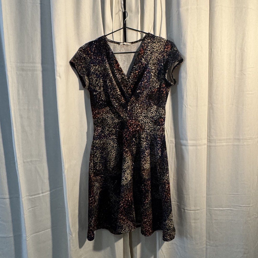 Floral dress - Stretchable - Promod (Category: Dresses) located in Marikina City. Submitted by repurpose_studio (Listing ID 1469507146, Image 1). Description: - Brand: Promod -Original price at ₱3000.00 - Size: S (stretchable) Shoulder - 15.5” Waist - 28” Skirt length - 19” - Design: Dark floral print with V-neck, short sleeves, wrapped front bodice, and flared skirt - Material: Lightweight fabric, perfect for daily wear or casual outings - Condi