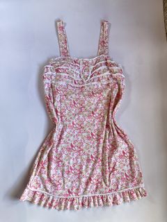 (Category: ) located in . Submitted by wear.lyunji (Listing ID 1469522683, Image 1). Description: .