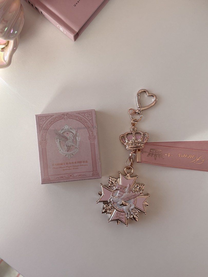 flower knows eyeshadow keychain (Category: Makeup) located in Muntinlupa City. Submitted by pinkgurlyyy (Listing ID 1469489768, Image 1). Description: brand new sealed - 400 brand new opened - 380.