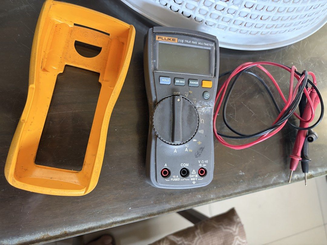 Fluke Multi Tester F115 model (Category: Construction Tools & Equipment) located in Valenzuela. Submitted by boss0824 (Listing ID 1469417583, Image 2). Description: “For Parts only” Broken case and LCD contacts. As is where is. This is best for DIY repair of Fluke Multi tester Model 115 original parts. .