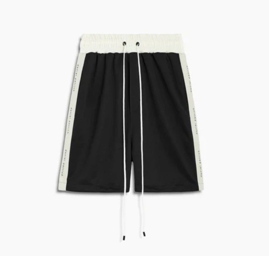 For Men - Daniel Patrick - Classic Gym Shorts (Category: Shorts) located in Bacolod City. Submitted by drop.ph (Listing ID 1469541197, Image 1). Description: Daniel Patrick - Classic Gym Shorts Authentic *Fits 32-34, Length - 20.5 *Excellent *No Flaws *Price: 880php *Add SF if outside Bacolod City .