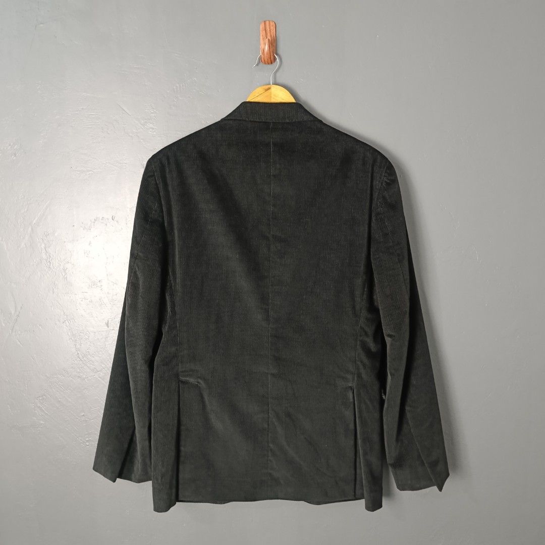 For Men - Ralph Lauren - Black Label (Category: Coats, Jackets and Outerwear) located in Bacolod City. Submitted by drop.ph (Listing ID 1469490141, Image 2). Description: Ralph Lauren - Corduroy Suit Jacket Authentic *Black Label *Fits M - 20x29.5, 17 - Shoulder *Excellent *1 loose button only *Price: 2,800php *Add SF if outside Bacolod City.
