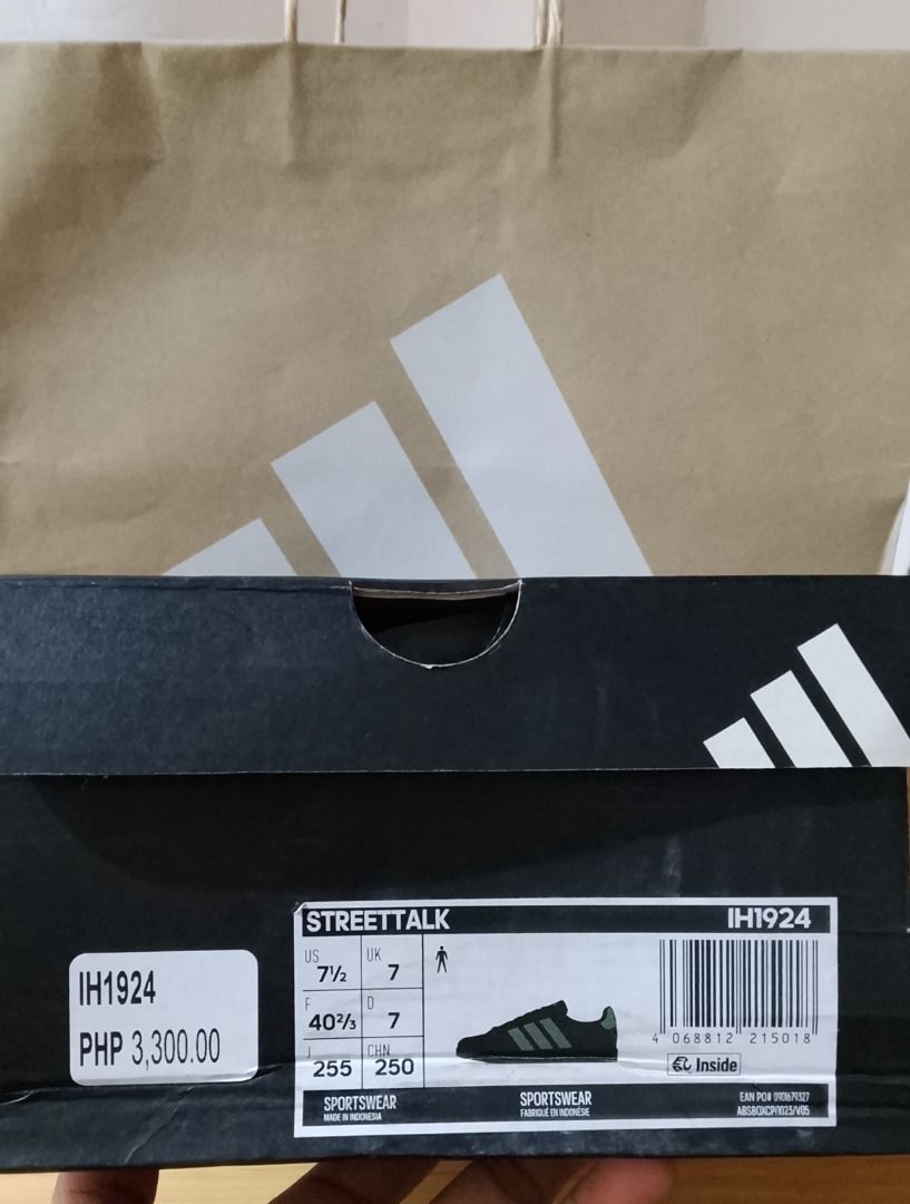 FOR SALE 7.5 RUSH (Category: Casual Shoes) located in Caloocan City. Submitted by axl2026 (Listing ID 1469433398, Image 1). Description: NAA PAY HANGYU PM LANG 09918329777 ADIDAS STREETTALK.